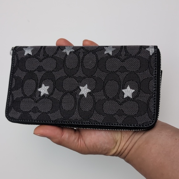 Coach CP414 Dempsey Large Phone Wallet In Signature Jacquard With Star Embroider - Picture 3 of 16